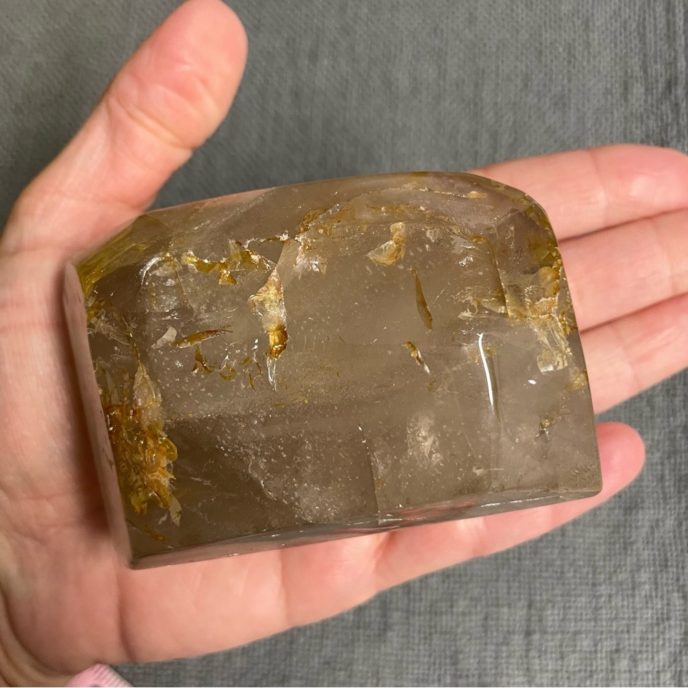 Large stunning smoky quartz golden healer polished Crystal Freeform decor - Picture 9 of 9
